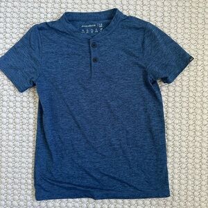 A&F boys short sleeve shirt 7/8